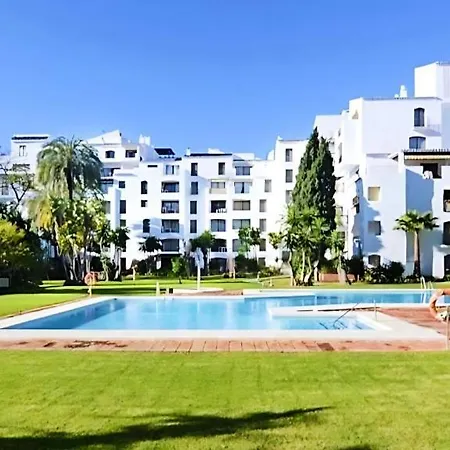Apartment Jardines Del Puerto - Stylish - Pool Marbella
